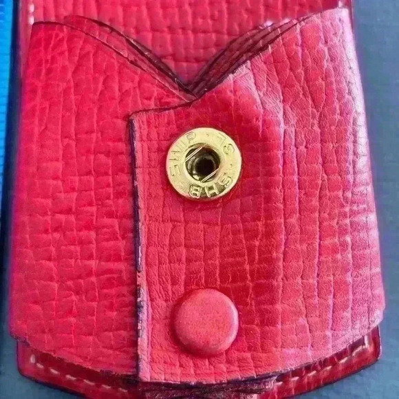 COPY - Loewe red leather card holder. Unique collector piece and in EUC - no ru… - Picture 9 of 10